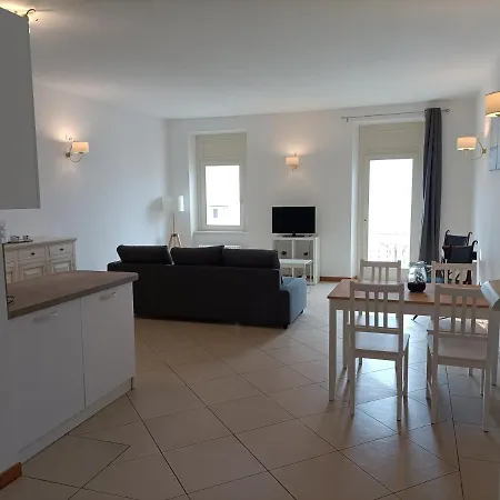 Sonny Apartments Malcesine Exterior photo